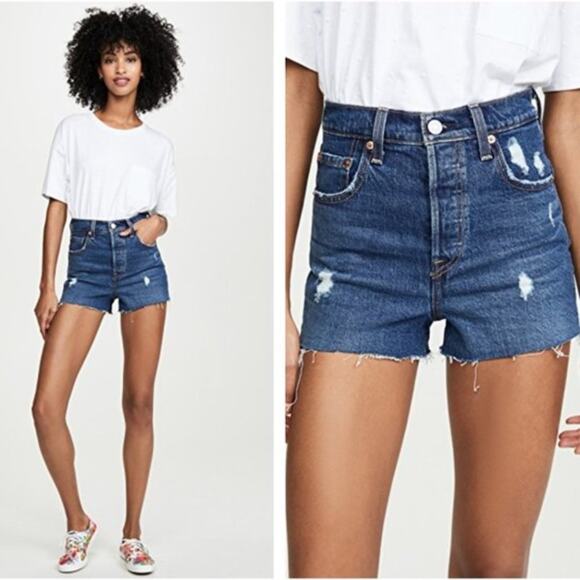 Levi's Ribcage High Rise Denim Shorts in Charleston Chill - Picture 1 of 8